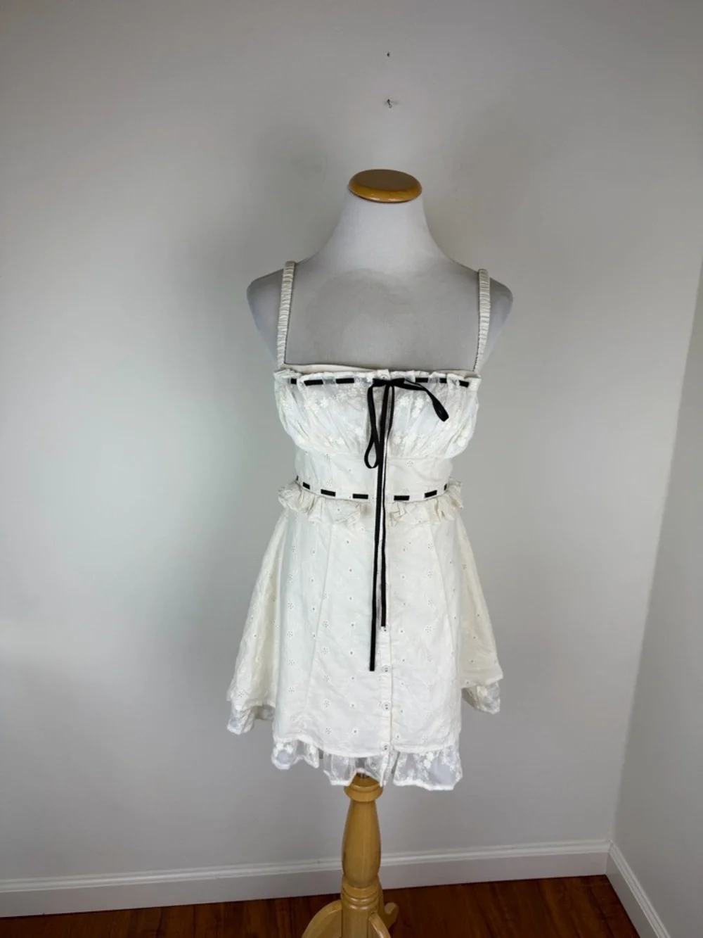 For Love & Lemons Sora Eyelet Mini Dress Size XS - Picture 5 of 11